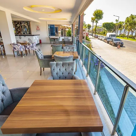 Kleopatra Arsi Hotell 4*